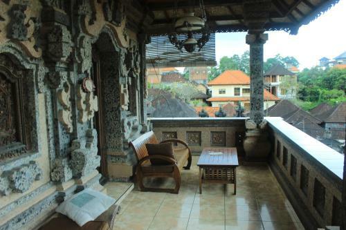 Hostal Sunarta House Homestay