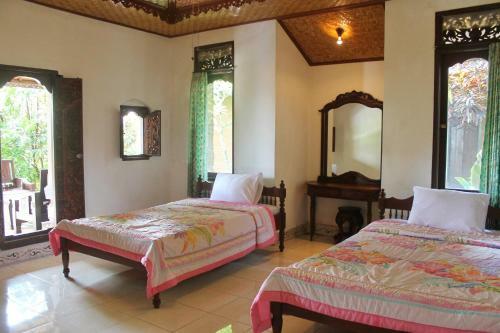 Hostal Sunarta House Homestay