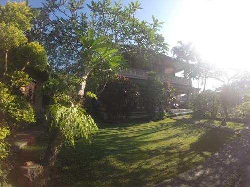 Hostal Sunarta House Homestay
