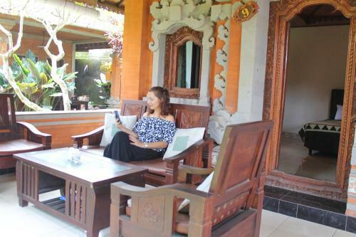 Hostal Sunarta House Homestay