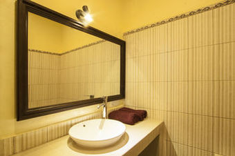 Hotel Tebesaya Homestay