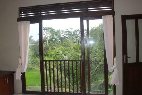 Hostal Arya Guest House