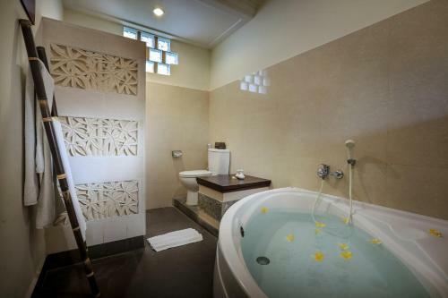 Bed & Breakfast Nang Ade Villa