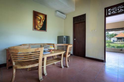 Bed & Breakfast Nang Ade Villa