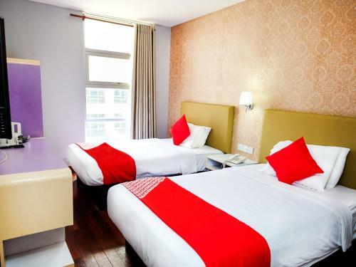 Grand City Hotel II