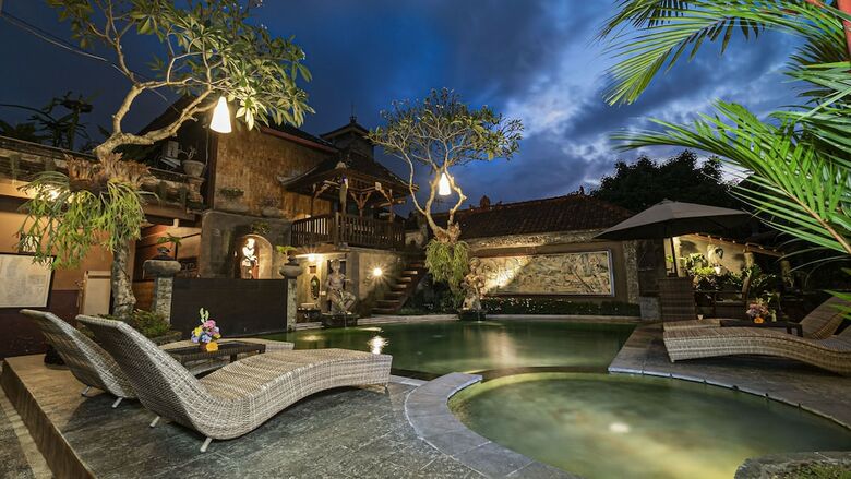 Hostal Kunang Kunang Guest House