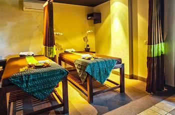 Grandmas Legian Hotel