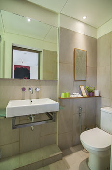 Grandmas Legian Hotel