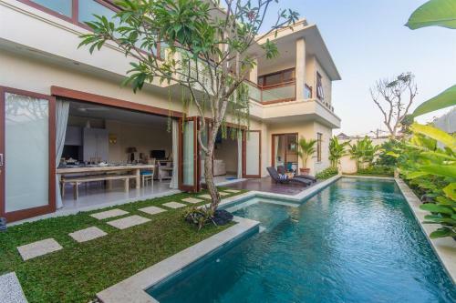 Villa Tepi Sungai