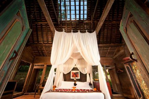 Hotel Bambu Indah
