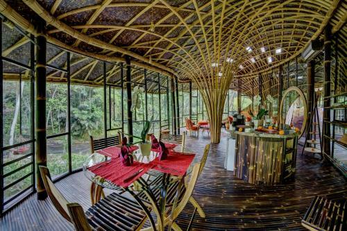 Hotel Bambu Indah