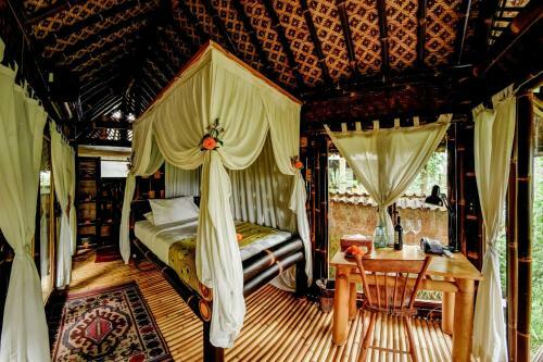 Hotel Bambu Indah
