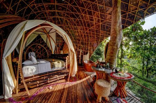 Hotel Bambu Indah
