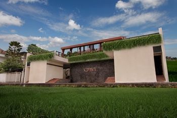 Hostal Sedasa Lodge