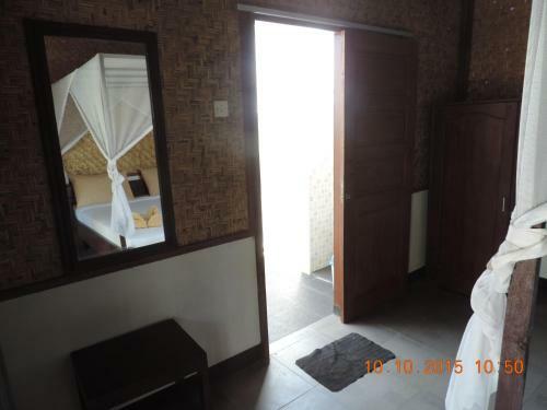 Hostal Yaya Bungalows Blue Coral