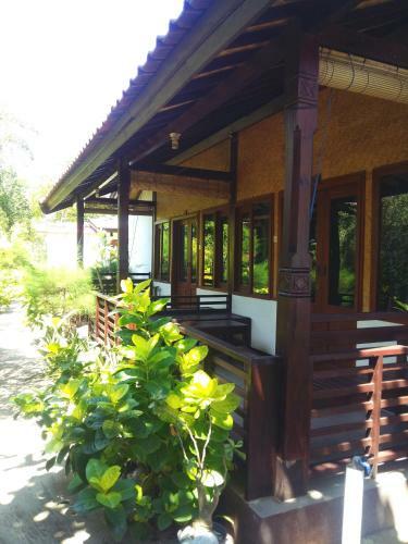 Hostal Yaya Bungalows Blue Coral