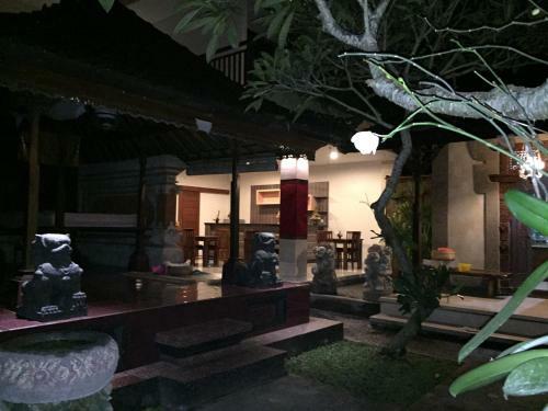 Hostal Teja Home Stay