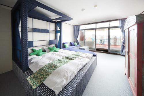 The Hotel Shirahama Onsen