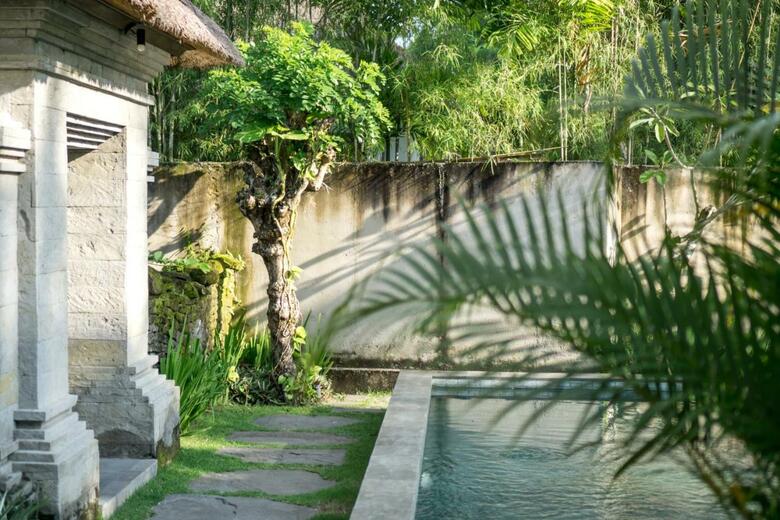 Hotel Radha Phala Resort & Spa