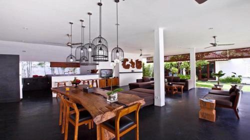 Villa Damai Lestari