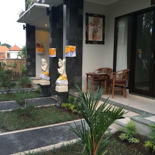 Hostal Nugraha Guest House 2