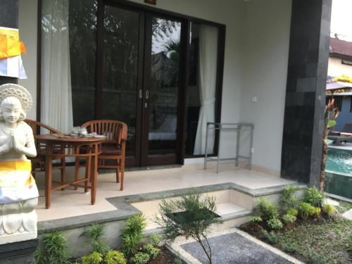 Hostal Nugraha Guest House 2
