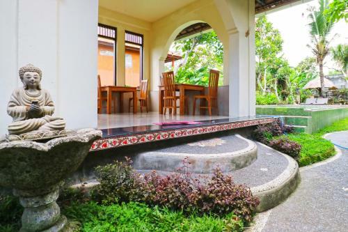 Hostal Ubud City Hotel