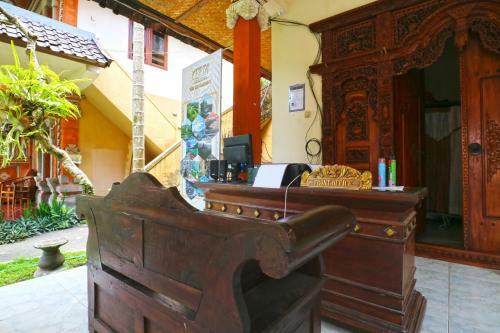 Hostal Ubud City Hotel