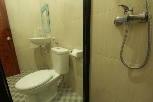 Hostal Suryadina Guest House