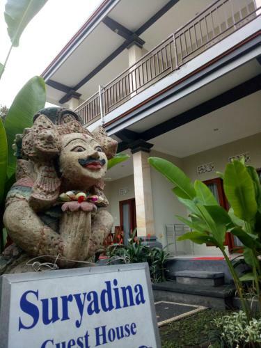 Hostal Suryadina Guest House
