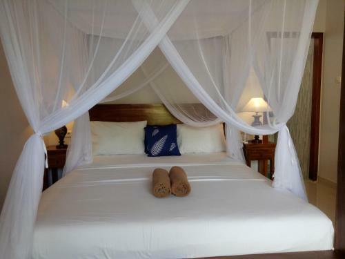 Hostal Suryadina Guest House