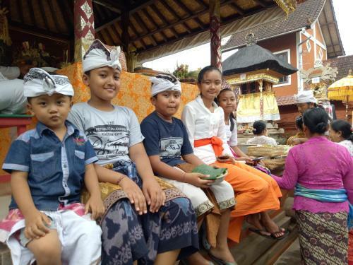 Hostal Suryadina Guest House