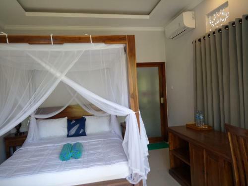 Hostal Suryadina Guest House