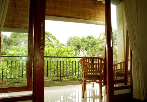 Hostal Suryadina Guest House