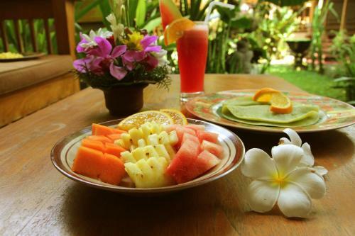 Hostal Suryadina Guest House