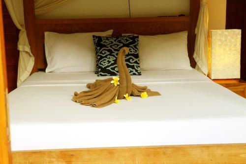 Hostal Suryadina Guest House