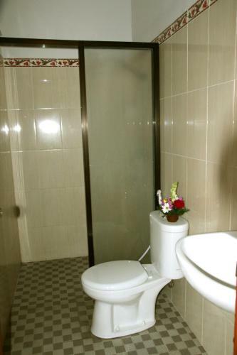 Hostal Suryadina Guest House