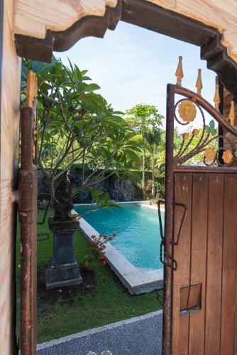 Hostal Koming Guest House