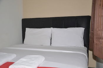 Hostal Oscar Guest House