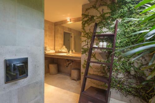 Esha Villa Drupadi I