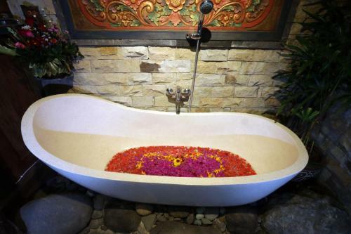 Honeymoon Green Villa