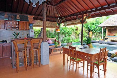 Honeymoon Green Villa