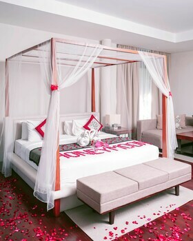 Javana Royal Villas