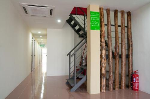Posada Joy Inn Hotel