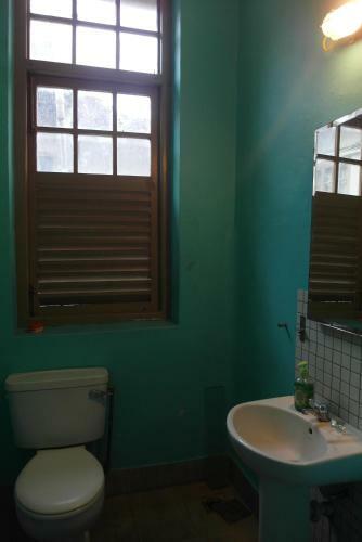 Hostal Number Eight Guesthouse