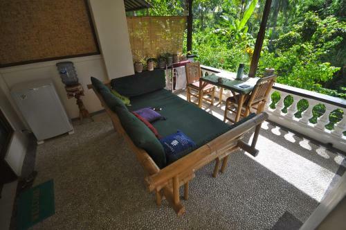 Hostal White Lotus Meditation Centre
