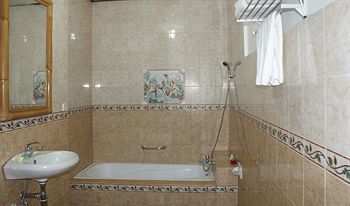 Hotel Cendana Resort & Spa