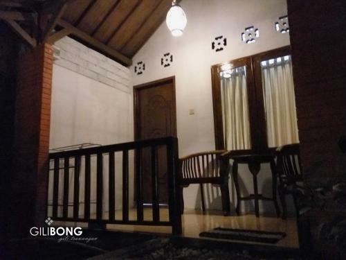 Gili Bong