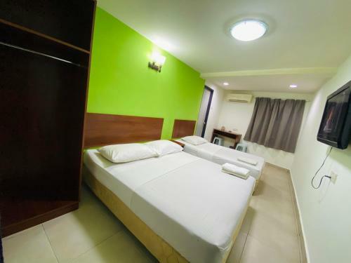 Jrl Budget Inn Hotel