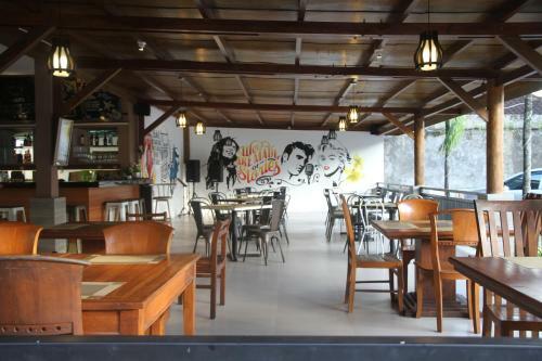 Puri Senggigi Hotel